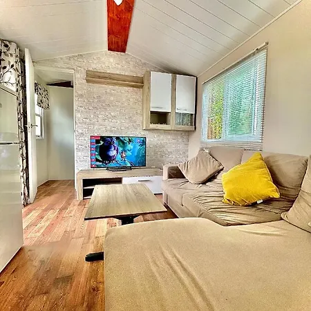 Campsite Cozy Holiday *